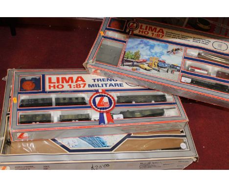 A collection of model railway related items to include a Lima H0 1-87 scale model railway set, together with various other ra