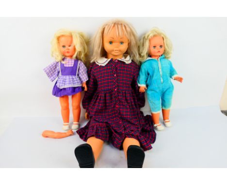 Jesmar Walking Doll - BB - Three unboxed vinyl dolls. The Jesmar Walking large doll is marked 'bb, Made in Spain' tro rear an
