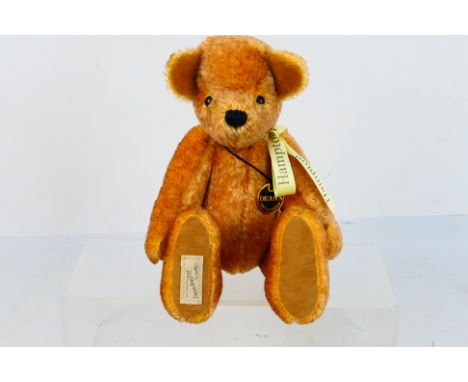 Dean's Rag Book - A limited edition jointed mohair bear named Hampton made for the Dean's Collectors Club members in 2004. Th