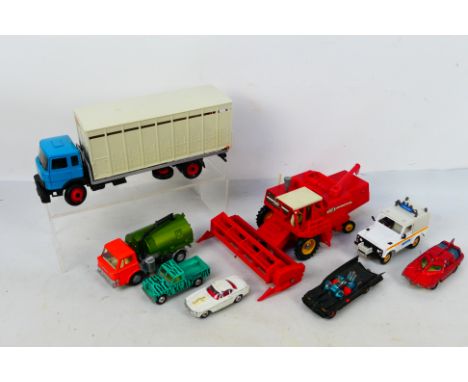 Britains - Dinky Toys - Corgi Toys - A small collection of unboxed diecast model vehicles in various scales, including Corgi 