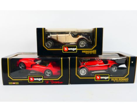 Bburago - Three boxed 1:18 scale diecast model cars from Bburago. Lot consists Bburago 3009 Mercedes Benz SSK; 3014 Alfa Rome