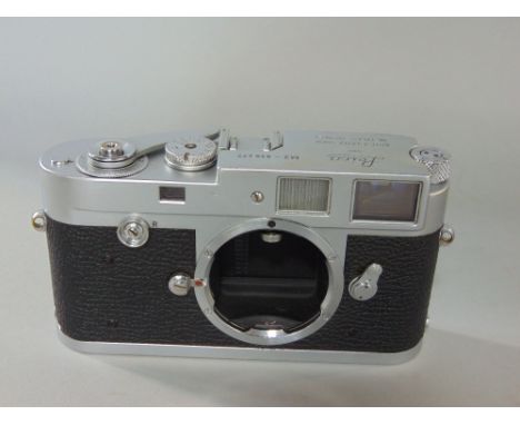 Leica M2-939477 DBP camera 