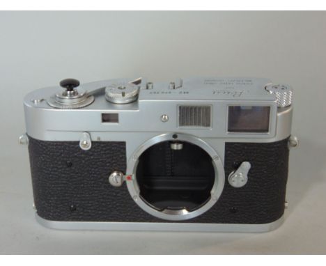 Leica M2-970757 DBP camera