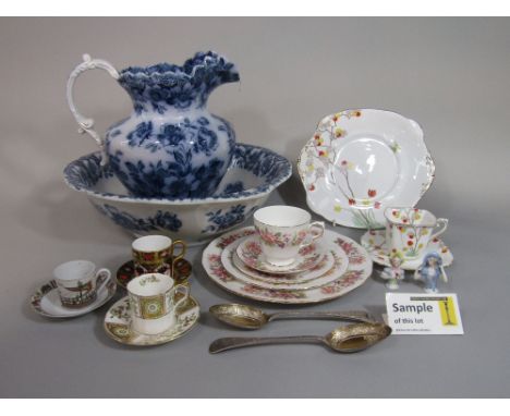 A quantity of Standard China Tudor shaped Art Deco teawares, Colclough floral dinner and teawares, a Royal Crown Derby Imari 
