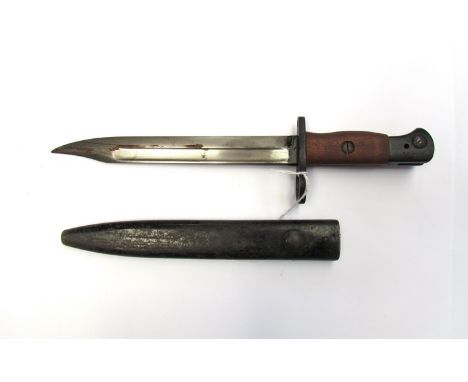 A British Enfield bayonet No. 5 Marked W. S. C V4277D, with scabbard 