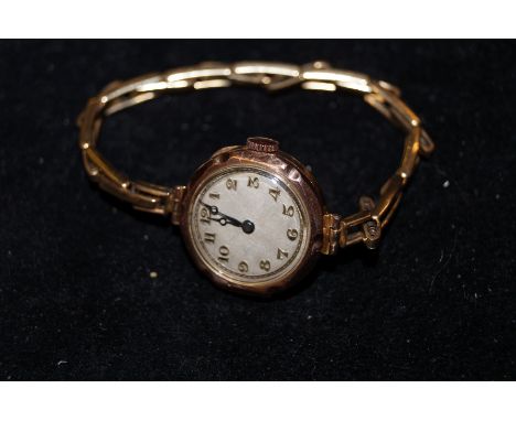 9ct gold cased vintage ladies wristwatch