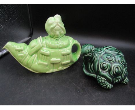 Vintage Old Mother Hubbard/ Grannies House teapot and Sylvac turtle money box&nbsp;