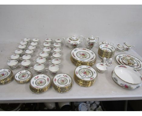 Paragon 'Tree of Kashmir' dinner service for 12 (only 11 dinner plates)