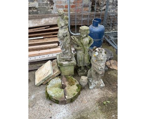 Quantity of garden ornaments