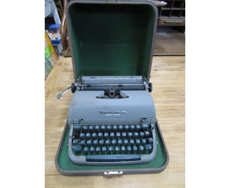 Vintage Remington typewriter&nbsp;