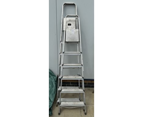 2 Aluminium step ladders