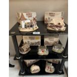 7 Lilliput lane buildings & 6 boxes