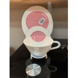A Villeroy & Boch trio cup, saucer & plate