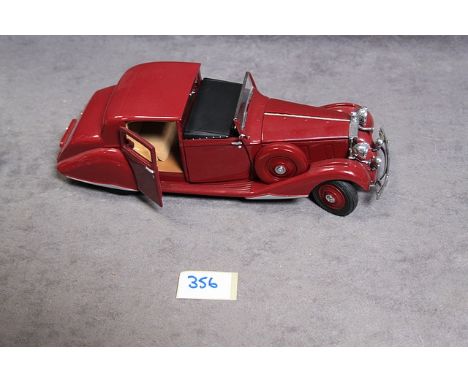 Danbury Mint 1:24 Scale 1938 Rolls-Royce Phantom III Sedanca De Ville Cabriolet Issued In 1998The Phantom III Debuted In 1935