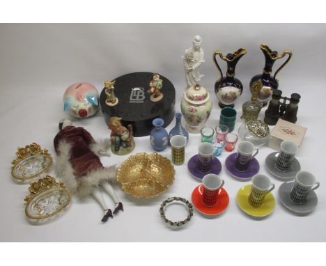 Mixed collection of glass and ceramics inc. Royal Worcester Lawrence Llewelyn-Bowen Annoushka coffee cup set, Goebel 2006 Ann