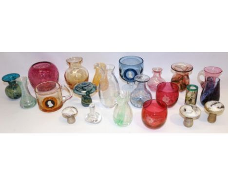 Collection of late C20th art glass, incl. a small Val St Lambert vase, Orrefors scent bottle, two Wedgwood glass pieces with 