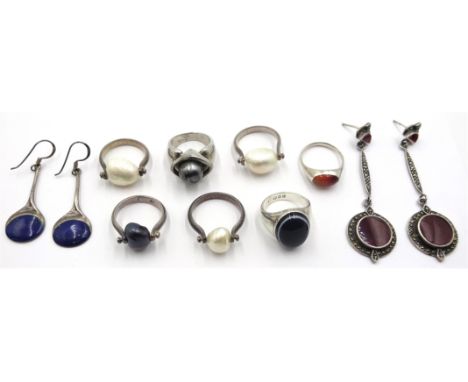 Five silver pearl rings, stamped 925, agate ring hallmarked, two pairs of lapis lazuli and hardstone ear-rings  Condition Rep