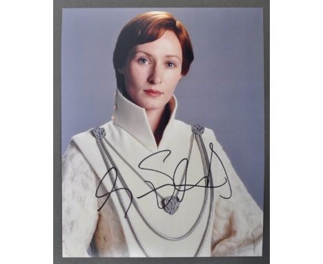 Star Wars - Genevieve O'Reilly - a rare signed 8x10" colour photograph of O'Reilly as Mon Mothma in the franchise. Autographe