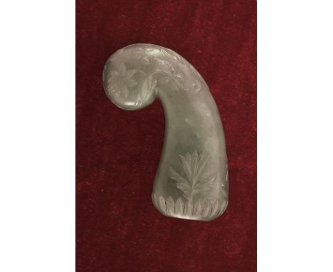 dating: early 19th Century provenance: India Moghul Made of light green jade, finely engraved with bas-relieved floral motifs