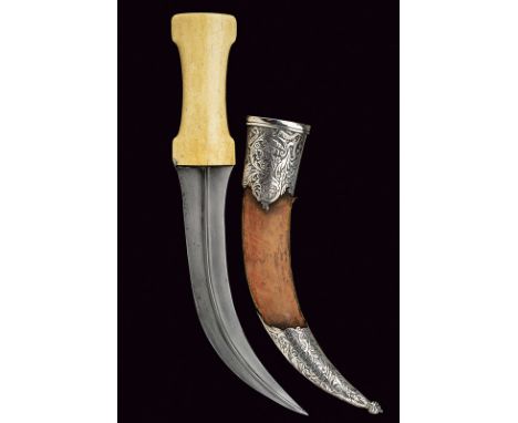 dating: 19th Century provenance: Persia Fine, curved, double-edged blade of fine damask, with fuller at the center; walrus-iv