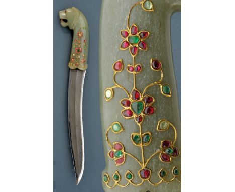 dating: 19th Century provenance: India Slightly curved, double-edged blade, made of damask, with raiser at the center; wide, 
