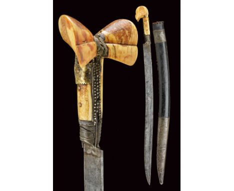 dating: 19th Century provenance: Turkey Interesting, curved, single-edged blade, provided with long, Arabic, silver writings 