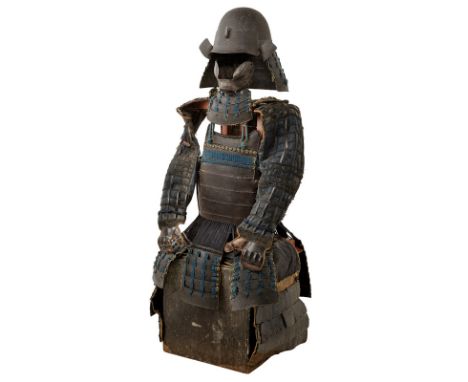 dating: Edo Period (1615-1868) provenance: Japan Zunari kabuto with remains of dark lacquer, provided with small fukigaeshi. 