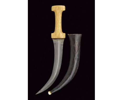 dating: 19th Century provenance: Persia Curved, double-edged blade, made of fine damask and with fuller at the center; double