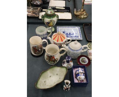 A MIXED LOT TO INCLUDE SADLER TEAPOTS, LIMOGES HANDPAINTED HINGED EGG TRINKET, DELFT BLUE TANKARD, MINI TOBY JUG ETC., 