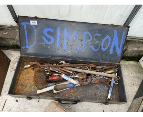 A METAL TOOL BOX WITH AN ASSORTMENT OF TOOLS TO INCLUDE SPANNERS ETC 