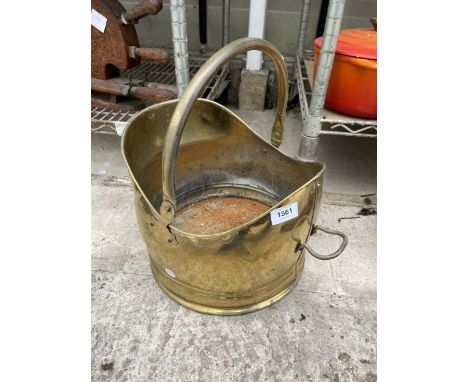 A VINTAGE BRASS FIRESIDE COAL BUCKET 