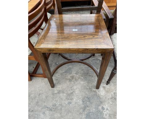 A MODERN HARDWOOD LAMP TABLE WITH X FRAME STRETCHERS, 21.5" SQUARE 