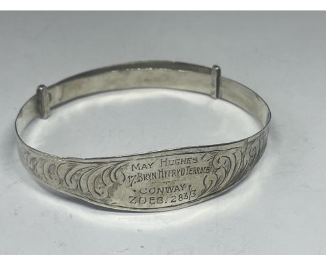 A SILVER BANGLE MAY HUGHES, 17 BRYN HYFRD TERRACE CONWAY 