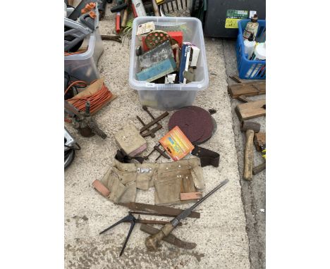 AN ASSORTMENT OF TOOLS TO INCLUDE CLAMPS AND A TOOL BELT ETC 