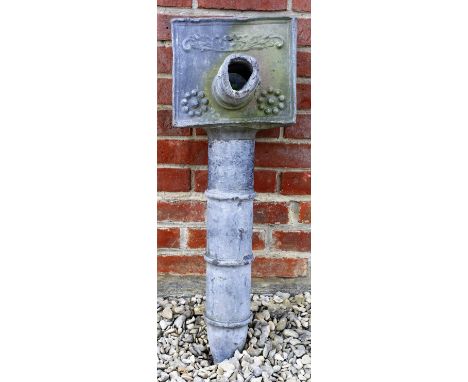 AN ANTIQUE LEAD HOPPER HEAD, 80cm in length