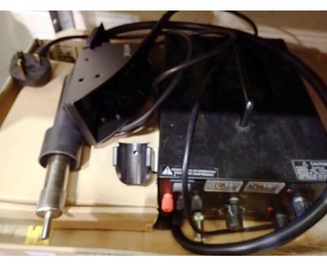 AOYUE INT909 professional hot air and standard soldering iron station, including additional tools and accessories, Never used