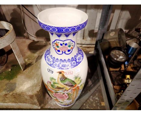 Large Chinese ceramic vase decorated with a golden pheasant and foliage. H: 60cm, gilt around neck of vase is rubbed, few mar