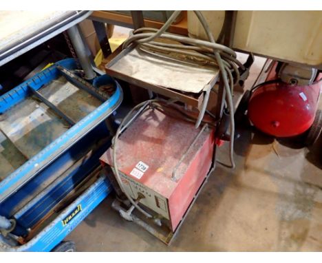 Box transarc 110 ARC welder. All electrical items in this lot have been PAT tested for safety and have passed. This does not 