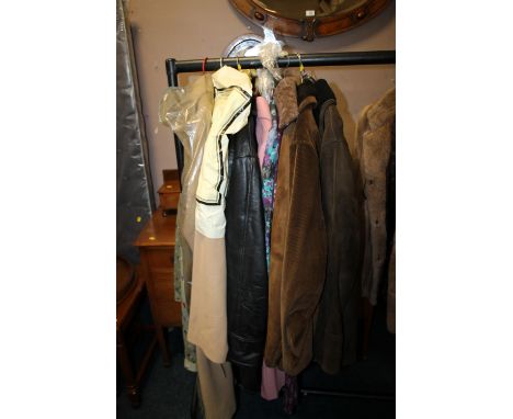 A COLLECTION OF VINTAGE CLOTHING 