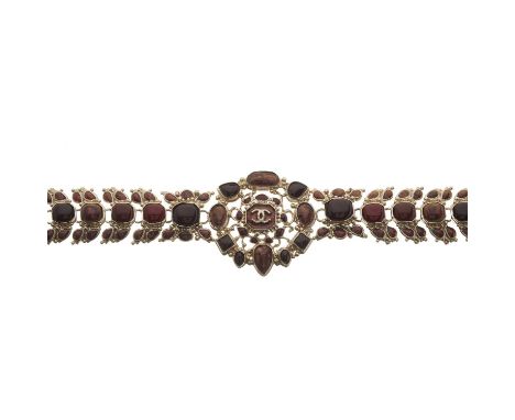 Chanel, a rare Gripoix belt, crafted from silver-tone metal, featuring wide fancy links embellished with tonal bronze Gripoix