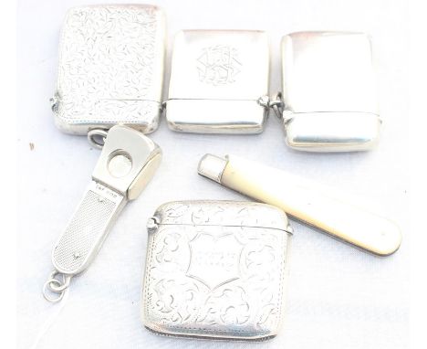 A silver cigar cutter, by Deakin &amp; Francis Ltd, assayed Birmingham 1973, of traditional form with engine turned grip and 