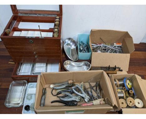 Mixed 1930s and later doctor and dentist related items to include a mahogany box containing drawers, dentist tools and other 