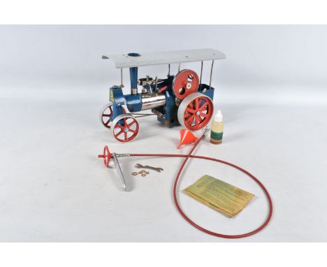 AN UNBOXED WILESCO LIVE STEAM DAMPFTRAKTOR TRACTION ENGINE, 'Old Smoky' No.D40, not tested, has been run but would appear not
