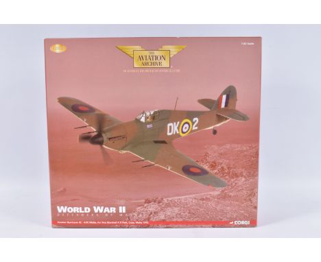 A BOXED LIMITED EDITION CORGI AVIATION ARCHIVE WORLD WAR II DEFENCES OF MALTA HAWKER HURRICANE IIC 1:32 SCALE MODEL AIRCRAFT,