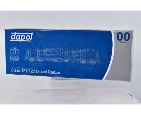 A BOXED DAPOL OO GAUGE CLASS 121 DIESEL SINGLE RAILCAR, DMU 'Bubble Car' 120 in GWR 150 chocolate and cream, Hatton's Limited