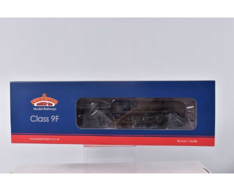 A BOXED  BACHMANN  BRANCHLINE  MODEL  RAILWAYS  OO GAUGE BR Standard Class 9F 92233 in BR Black with late crest, Weathered, i