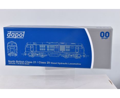 A BOXED DAPOL OO GAUGE CLASS 21 DIESEL HYDRAULIC LOCOMOTIVE, BR Green D6111, with small yellow panel headcode discs, item no.