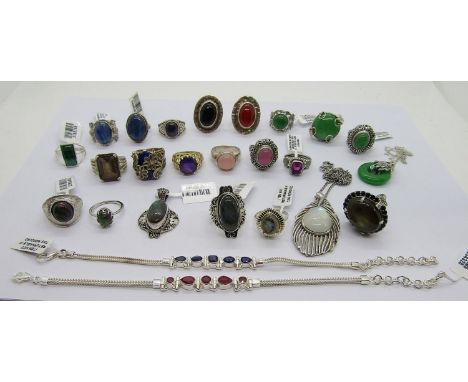 Collection of silver gem set jewellery to include labradorite, rose quartz and ruby zoisite pieces