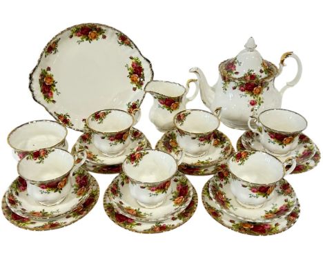 A Royal Albert Old Country Rose pattern tea service for six 
