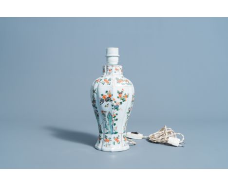 Full title: A lobed Chinese famille verte vase with floral design mounted as a lamp, KangxiDescription: H 32,5 - 27 cm (with 